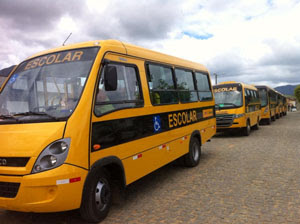 Transporte Universitário voltou a funcionar em Guaratinga