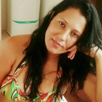 Eliene Almeida completa mais um ano de vida nesta quarta