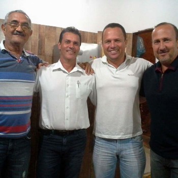 Deldi Ferreira oficializa apoio a Kenoel Viana
