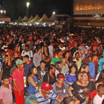 Gabriel Gava, É O Tchan e Thaine e Thainá levantaram o público na segunda noite do IV GuaráEcoFest