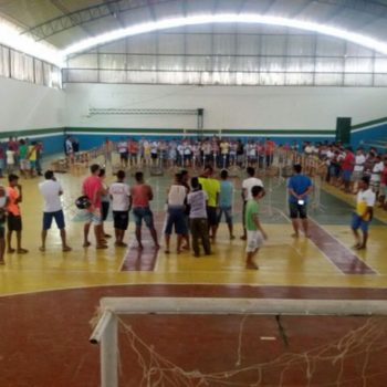 Torneio de canto de pássaros em Guaratinga reúne criadores de toda região