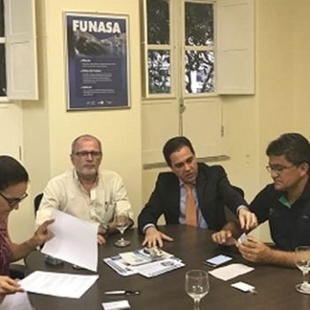 Deputado Tom Araújo trata na Funasa da implantação da rede de esgoto de Valente