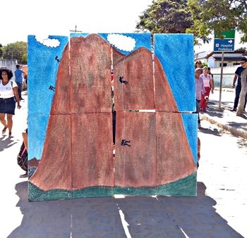 Desfile cívico do aniversário de Guaratinga homenageia a inserção do município na zona turística da Bahia