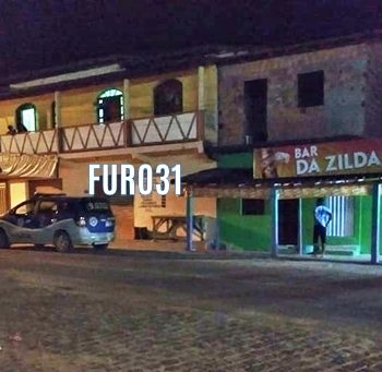 Homens são baleados no centro de Guaratinga