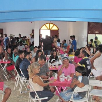 Feijoada beneficente do João Marcos lota Loja Maçônica em Guaratinga