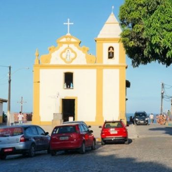 MPF recomenda suspensão do trânsito no entorno de igreja e praça em Arraial d’Ajuda