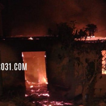 Casa é incendiada no Bairro Novo Horizonte em Guaratinga