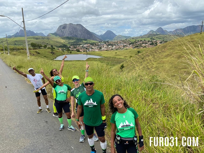 Grupo de corredores faz percurso de Itabela a Guaratinga
