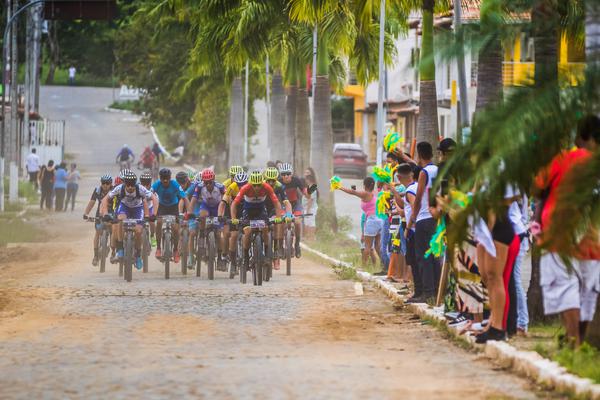 Estreantes, Gustavo Xavier e Alex Malacarne vencem 3ª etapa da Brasil Ride 2021