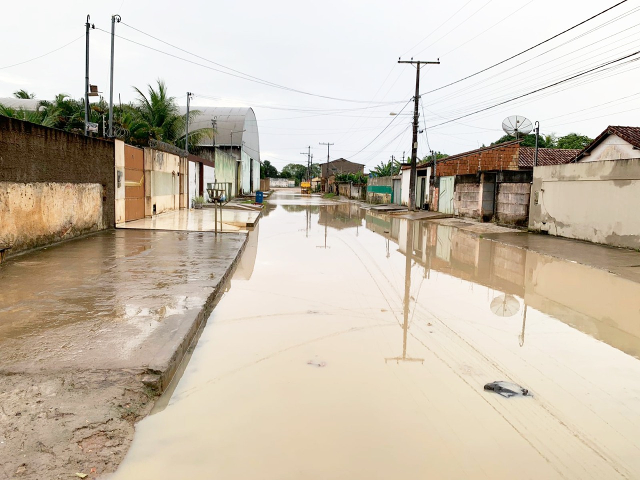 Prefeito Luciano conquista emenda de 700 mil com Uldurico Jr. para rede pluvial da rua ACM