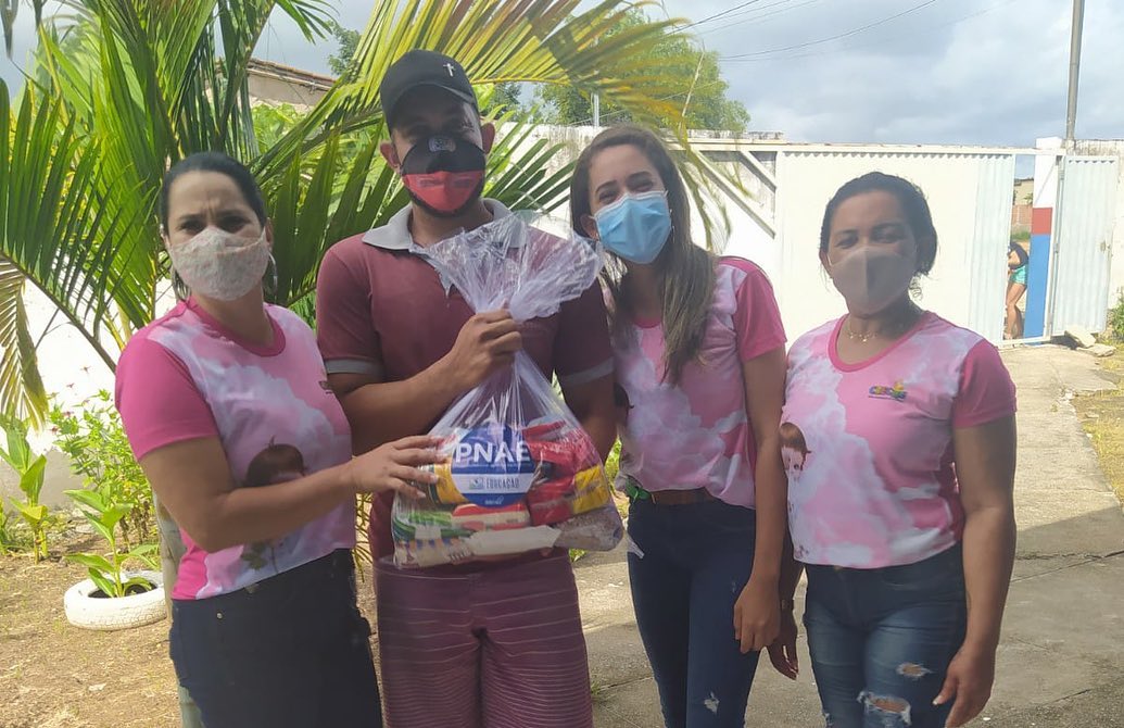 Guaratinga inicia a distribuição de 3.500 kit’s de merenda na rede municipal de ensino