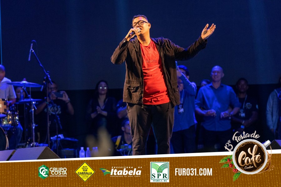 Emoção e louvor marcam show de Anderson Freire na abertura da 13ª edição da  Festa do Café Conillon - FURO31