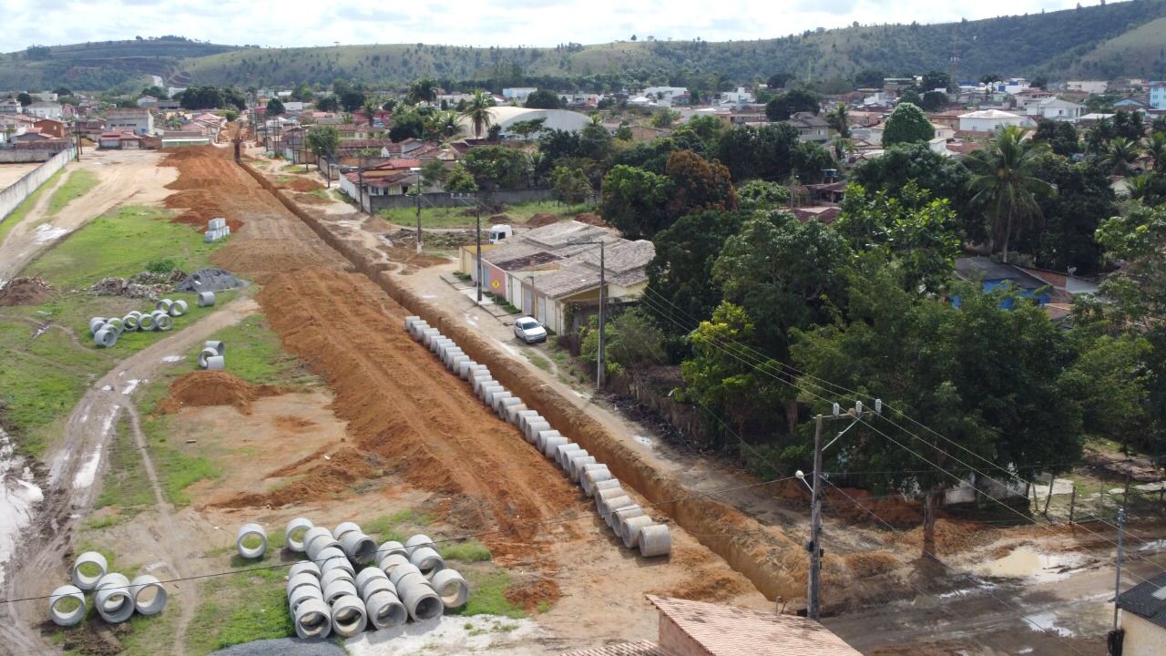 Itabela recebe rede de drenagem hidrográfica para sanar problemas de alagamento