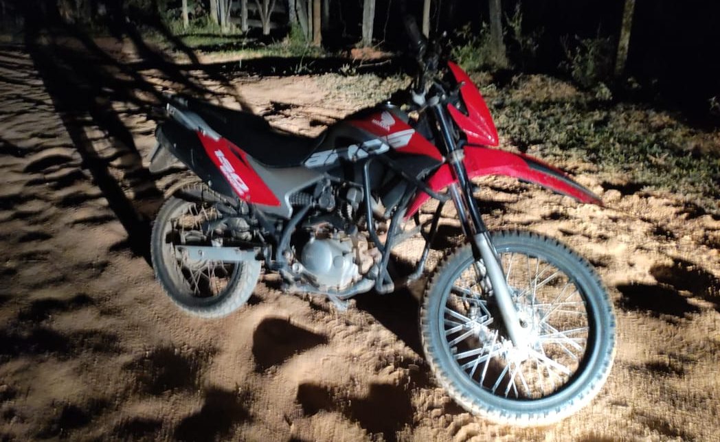 Polícia Militar recupera moto de jovem furtada em frente a residência do tio em Guaratinga