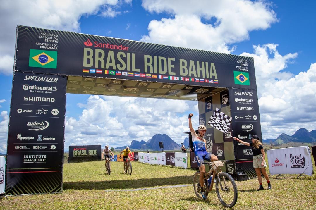 Edson Rezende garante primeiro lugar e Marcella Toldi segue na liderança na terceira etapa da Brasil Ride