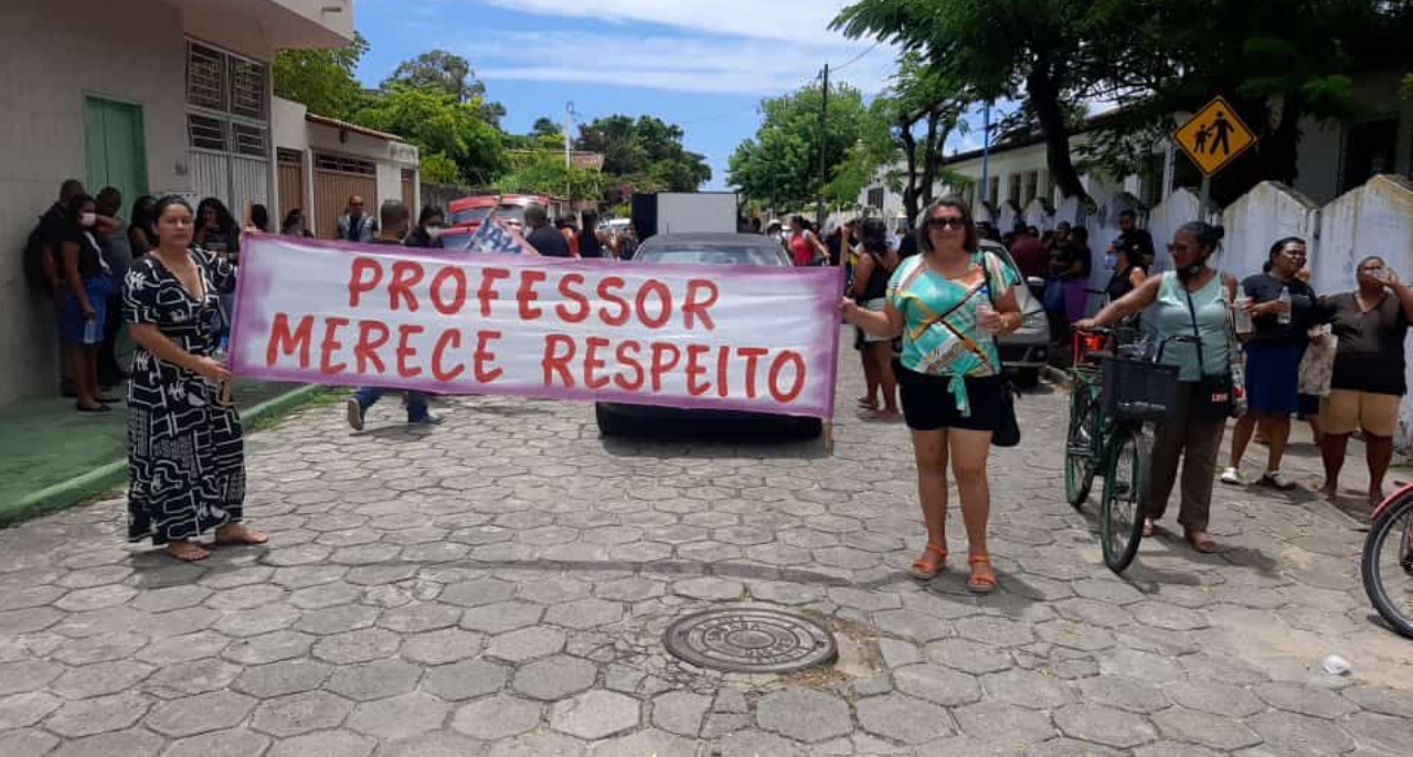 Professores de Belmonte decidem voltar à sala de aula para concluir ano letivo de 2022 em atraso