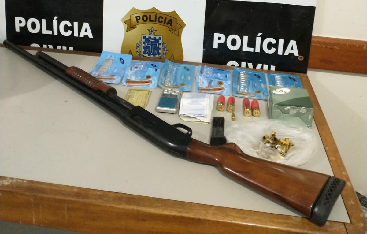 Polícia Civil apreende arma e munições após duas facções criminosas trocarem tiros no Bairro Santa Lúcia