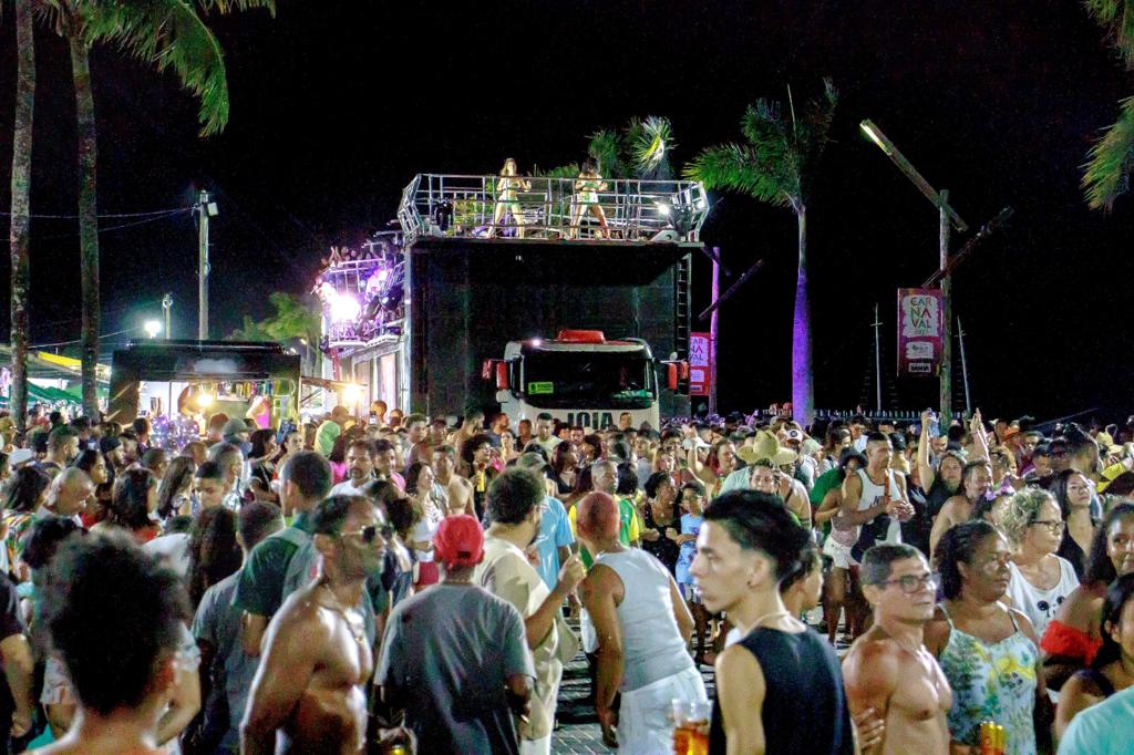 Saideira na Passarela da Cultura fecha Carnaval de Porto Seguro com chave de ouro