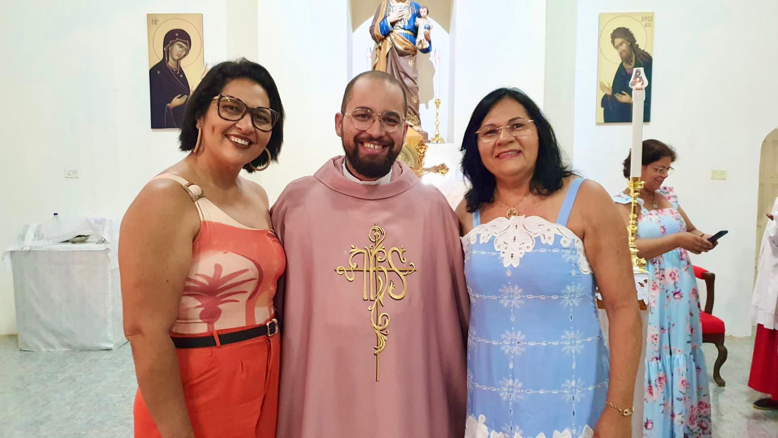 Prefeita Marlene Dantas prestigia festa de São José no distrito de Buranhém