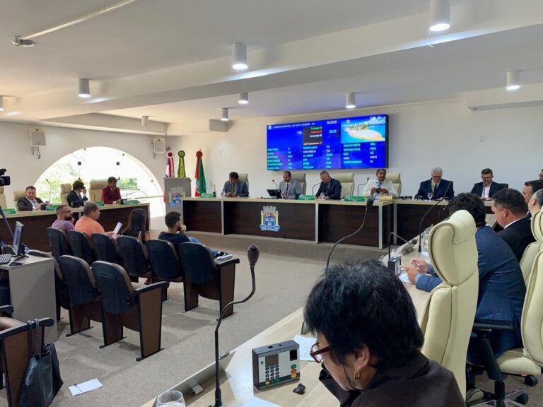 Porto Seguro: Câmara aprova projetos de lei que autorizam concurso público e processo seletivo