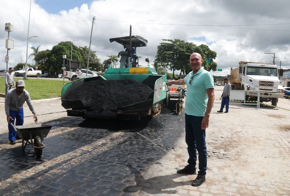 Prefeitura de Itabela inicia asfaltamento do centro da cidade