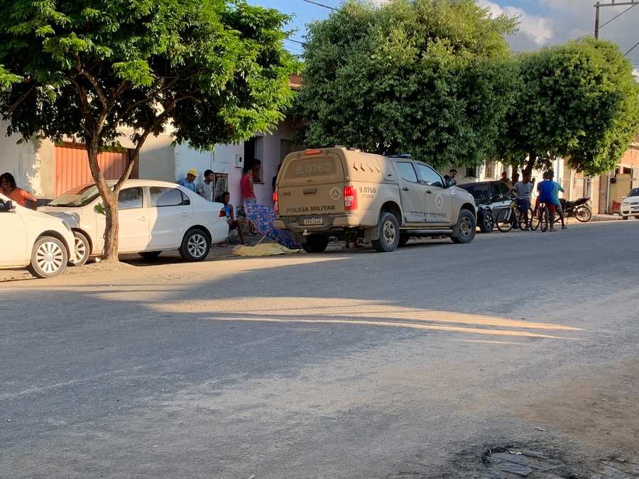 Adolescente é morto a tiros na Avenida J.K em Guaratinga