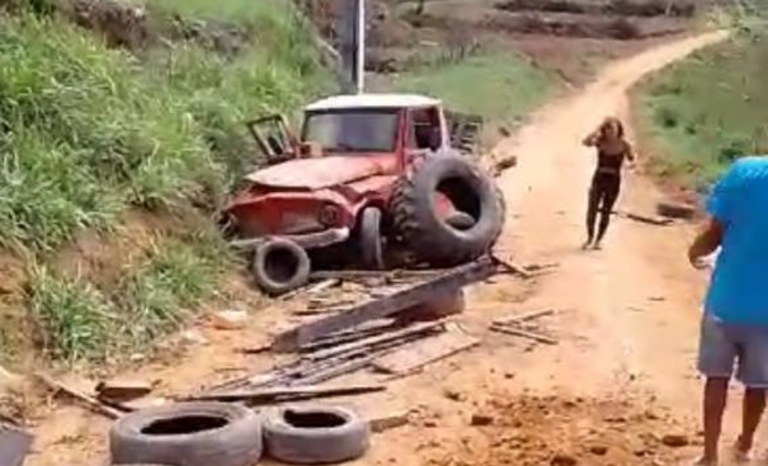 Empresário e esposa sofrem acidente em estrada vicinal de Guaratinga