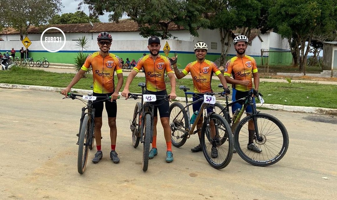 Quatro ciclistas guaratinguenses iniciam circuito de pontos acumulados nas primeiras colocações
