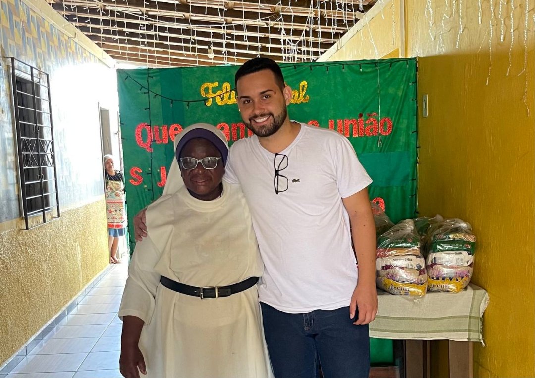 Saiu Premiações realiza doação de cestas básicas à Casa da Misericórdia em Itapebi