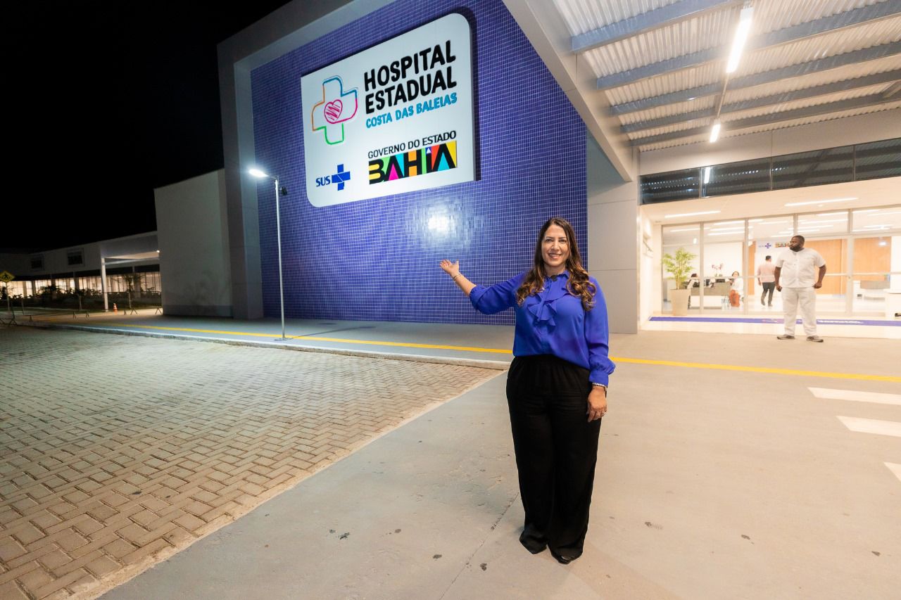 Deputada Cláudia Oliveira marca presença nas entregas de saúde para o Extremo Sul da Bahia