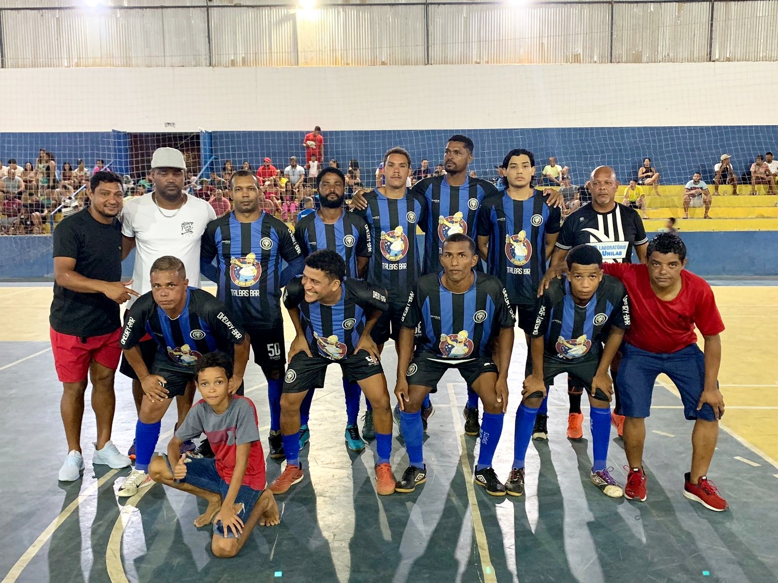 Quartas de final da Copa Comércio de Futsal animam feriado do dia do trabalhador em Guaratinga