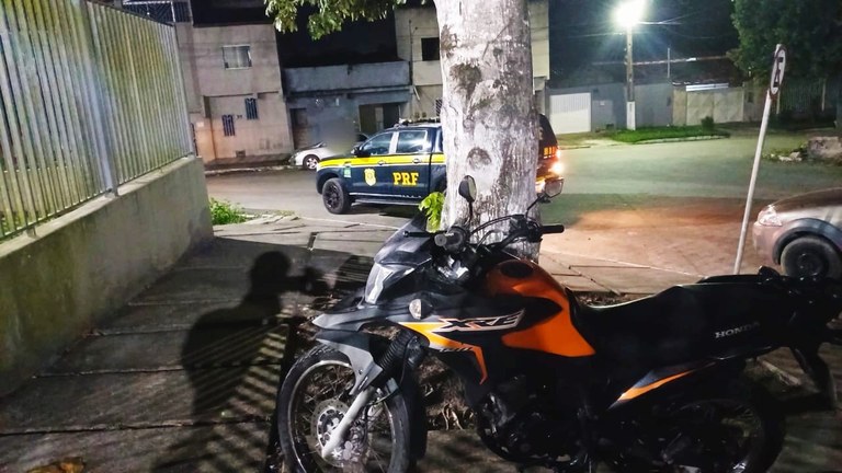 Moto furtada no Espírito Santo é recuperada pela PRF em Eunápolis