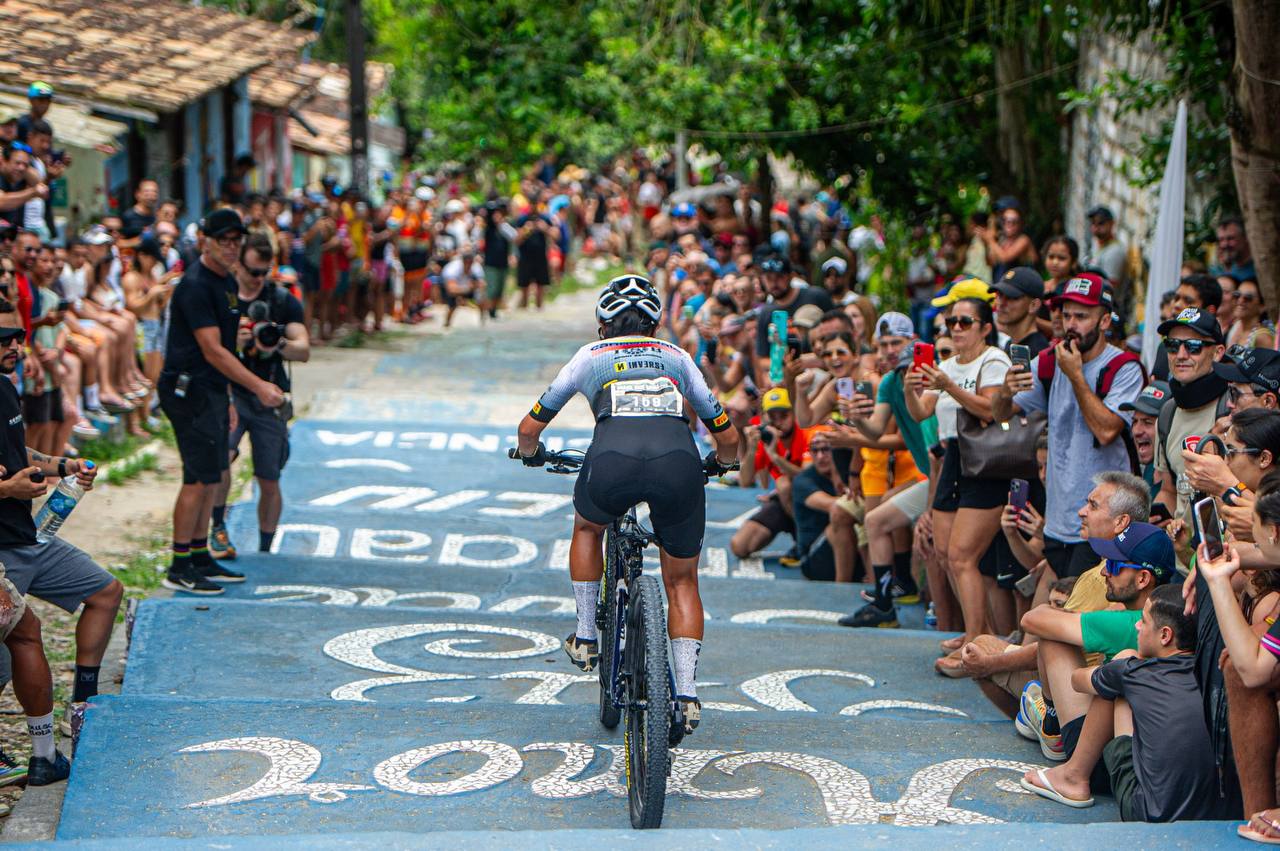 Brasil Ride Bahia: descida na escadaria de Nossa Senhora d’Ajuda emociona atletas e participantes na etapa 6