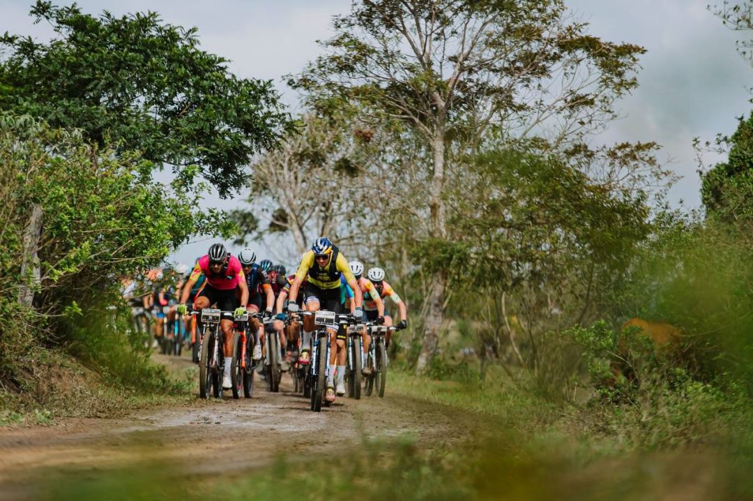 Guaratinga: etapa 3 tem brasileiro e chileno no pódio da Brasil Ride Bahia 2024