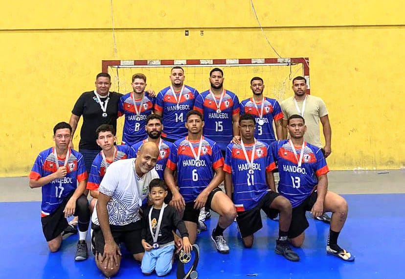 Time de Guaratinga é Vice-Campeão na VII Copa Extremo Sul de Handebol em Teixeira de Freitas