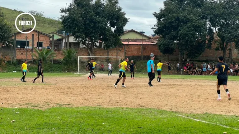 Torneio de Futebol Society de Inverno reuniu 22 equipes e movimentou Guaratinga no último domingo (2)
